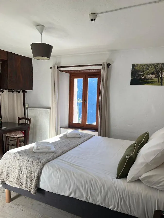 Hotel Le Prieure Uvernet-Fours Francja
